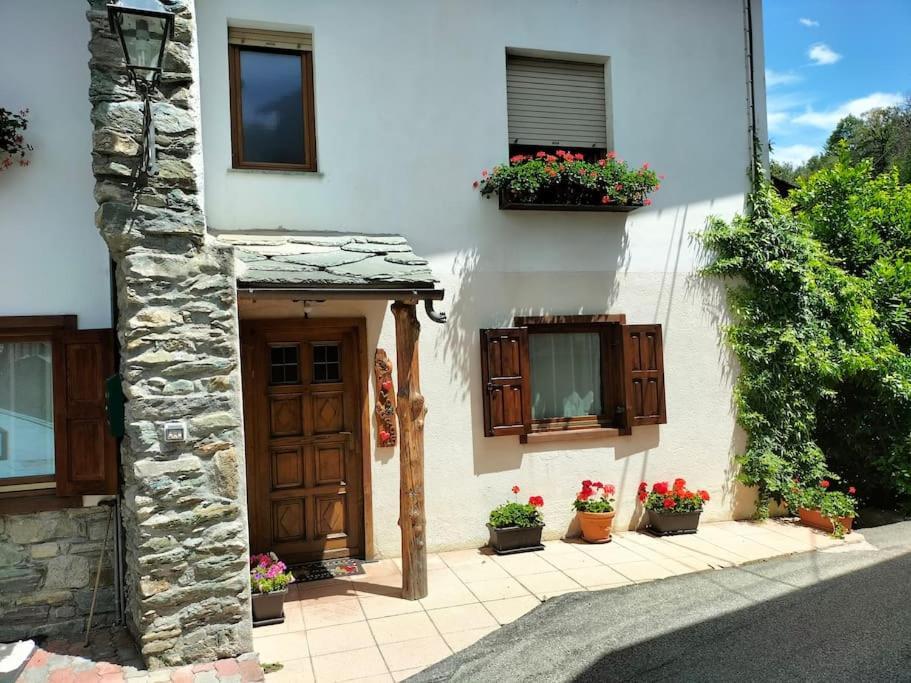Appartamento Di Montagna Lo Grop Chambave Buitenkant foto
